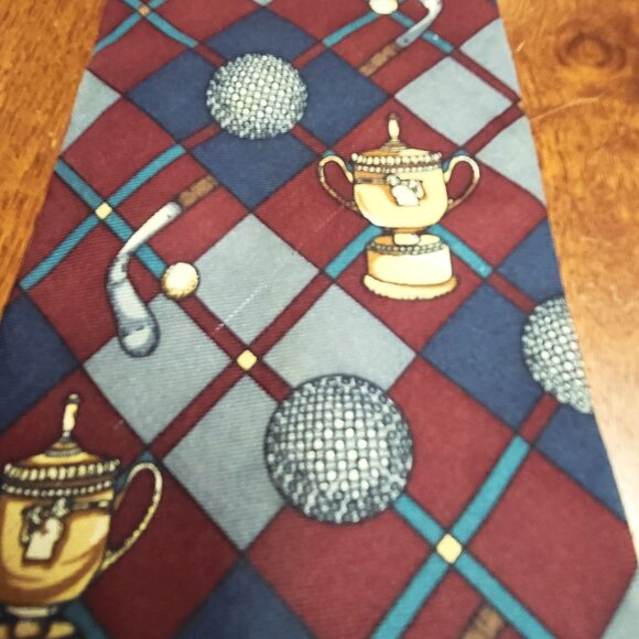 Hathaway Golf ~ Silk Necktie ~ Excellent Condition - Picture 4 of 6